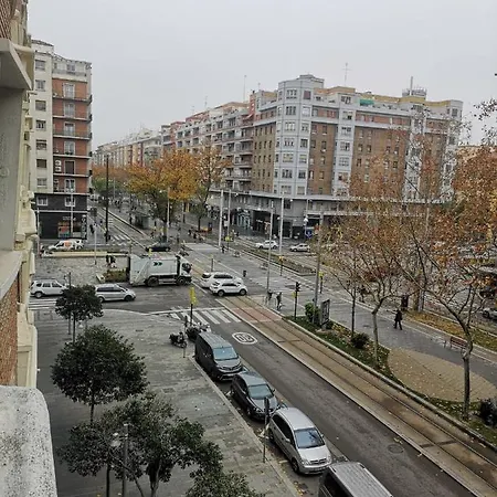 Lc Gran Via Apartman *